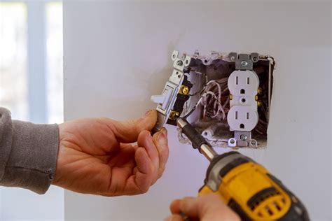 connecting electrical boxes in drywall|installing a new outlet box.